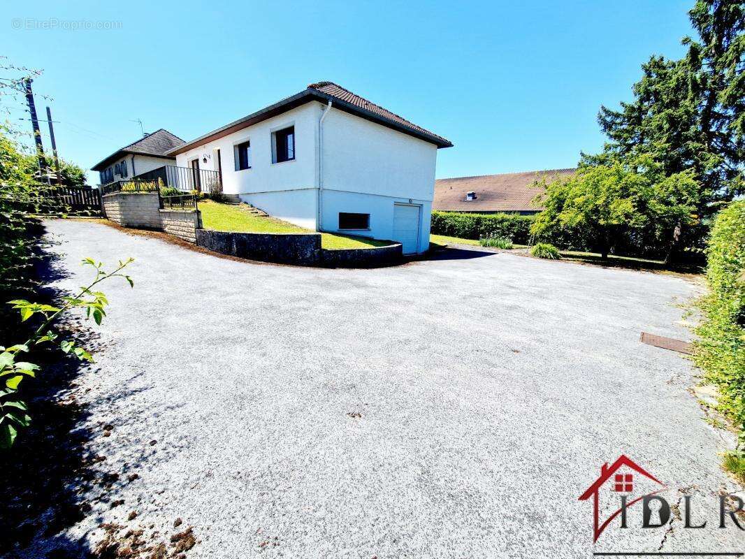 Maison à BOURBONNE-LES-BAINS