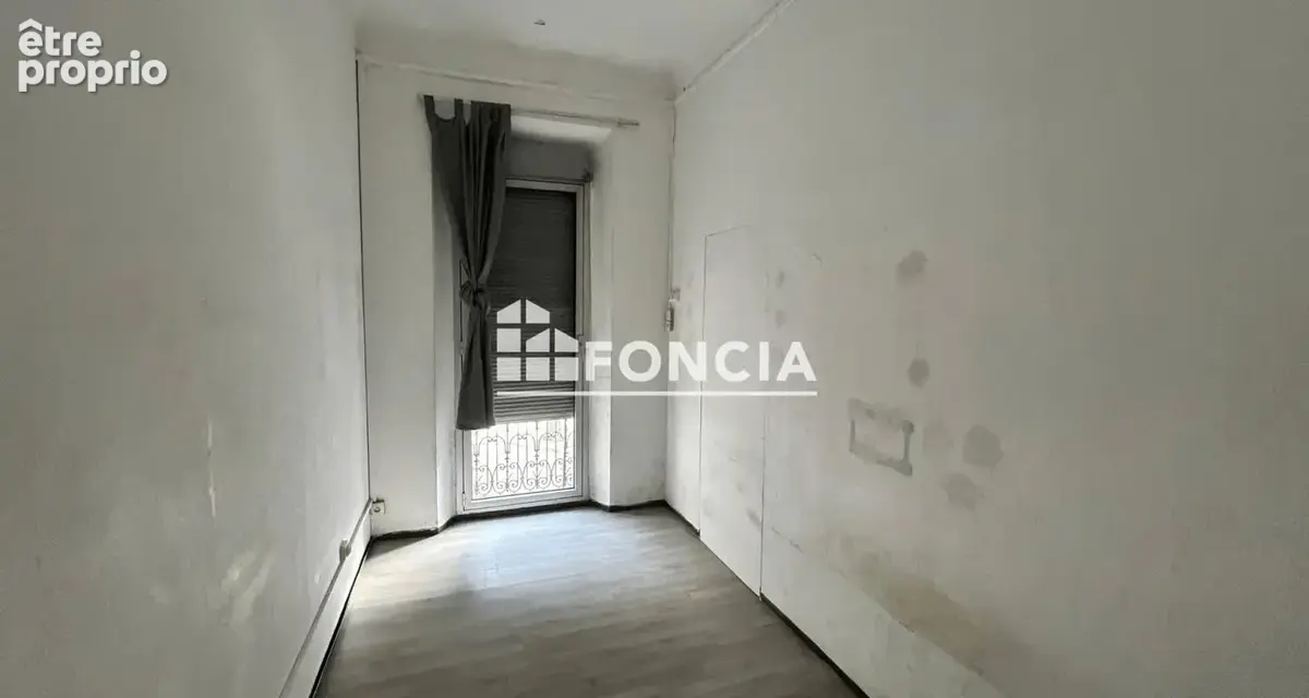Toulon ouest pont du las place d’espagne t4 de 72 m² à fort potentiel - photo 2