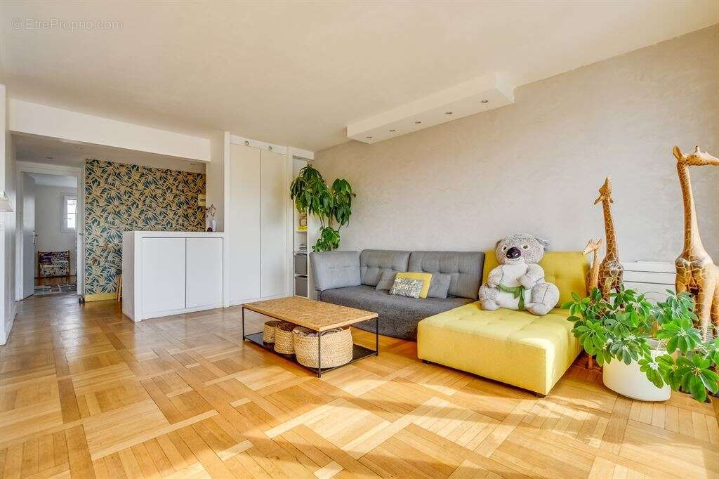 Appartement à PARIS-20E