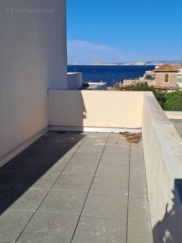 Photo 1 - Appartement à MARSEILLE-8E