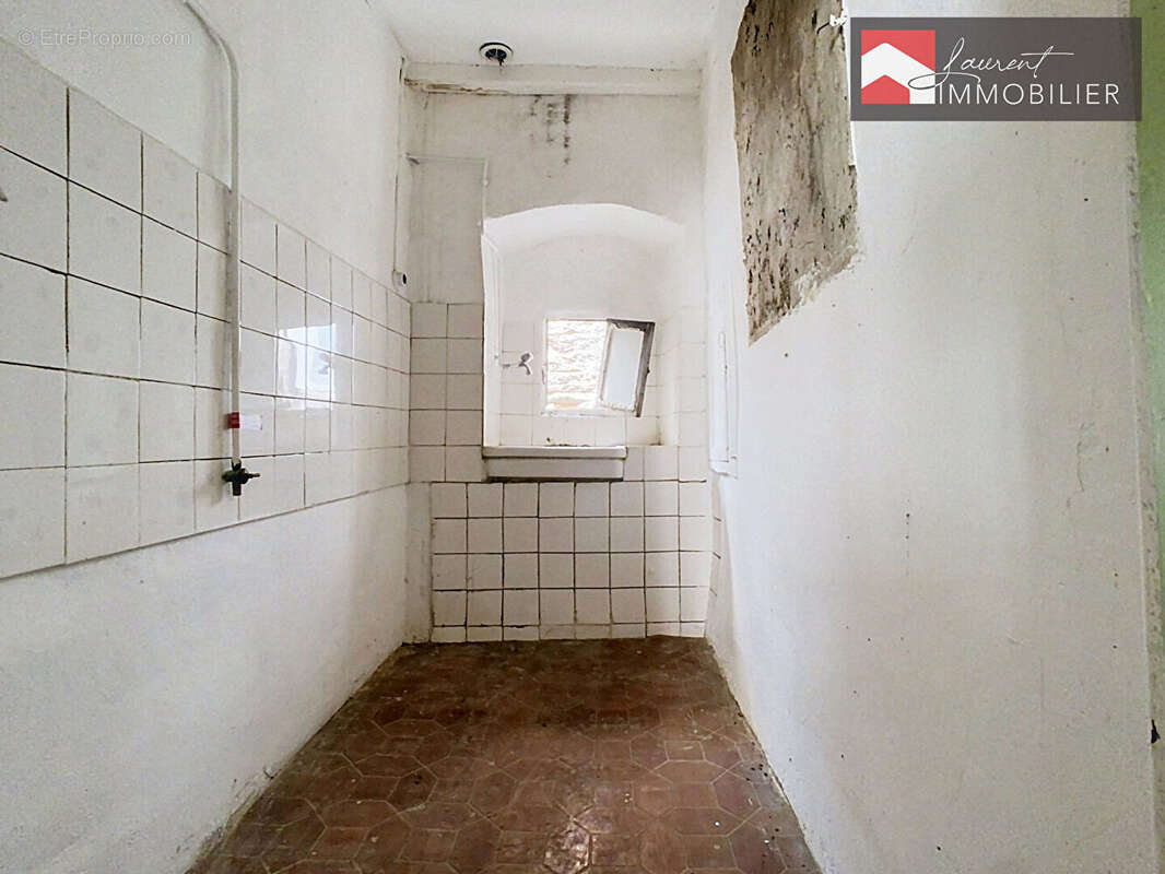 TOURNUS centre - A vendre Maison de ville avec fort potentiel - photo 3