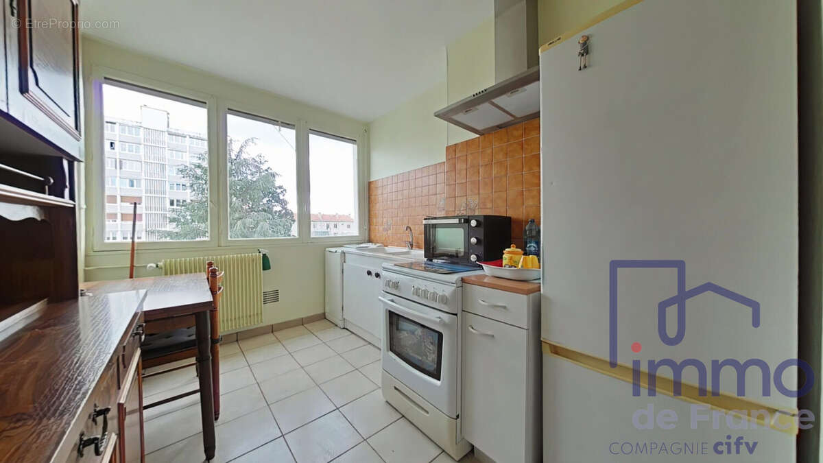 Appartement à SAINT-ETIENNE