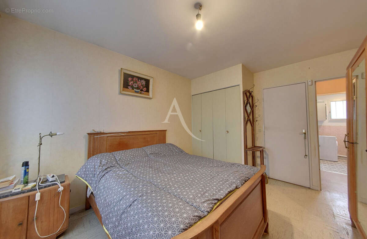 Maison à OZOIR-LA-FERRIERE