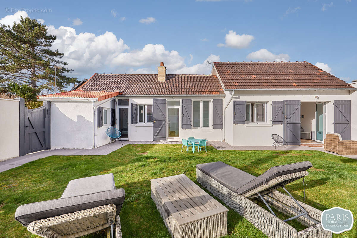 Maison à BENERVILLE-SUR-MER