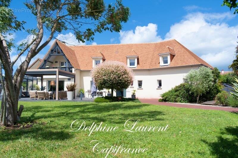Maison à PETIVILLE