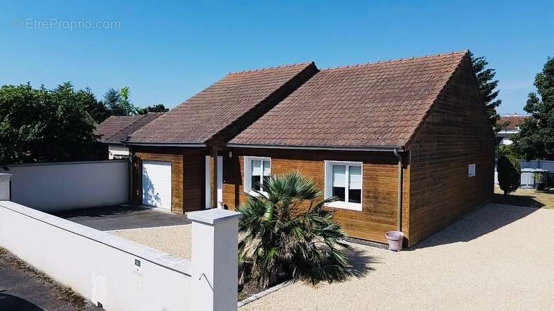 Maison à CHATELLERAULT