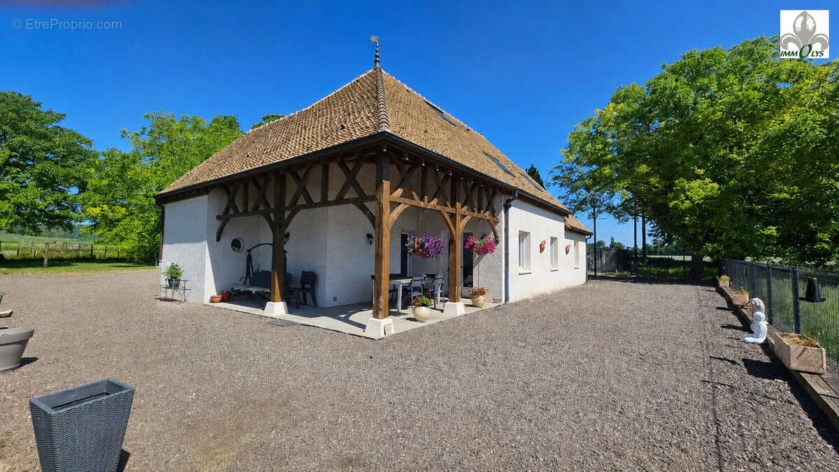 Maison à NUITS-SAINT-GEORGES