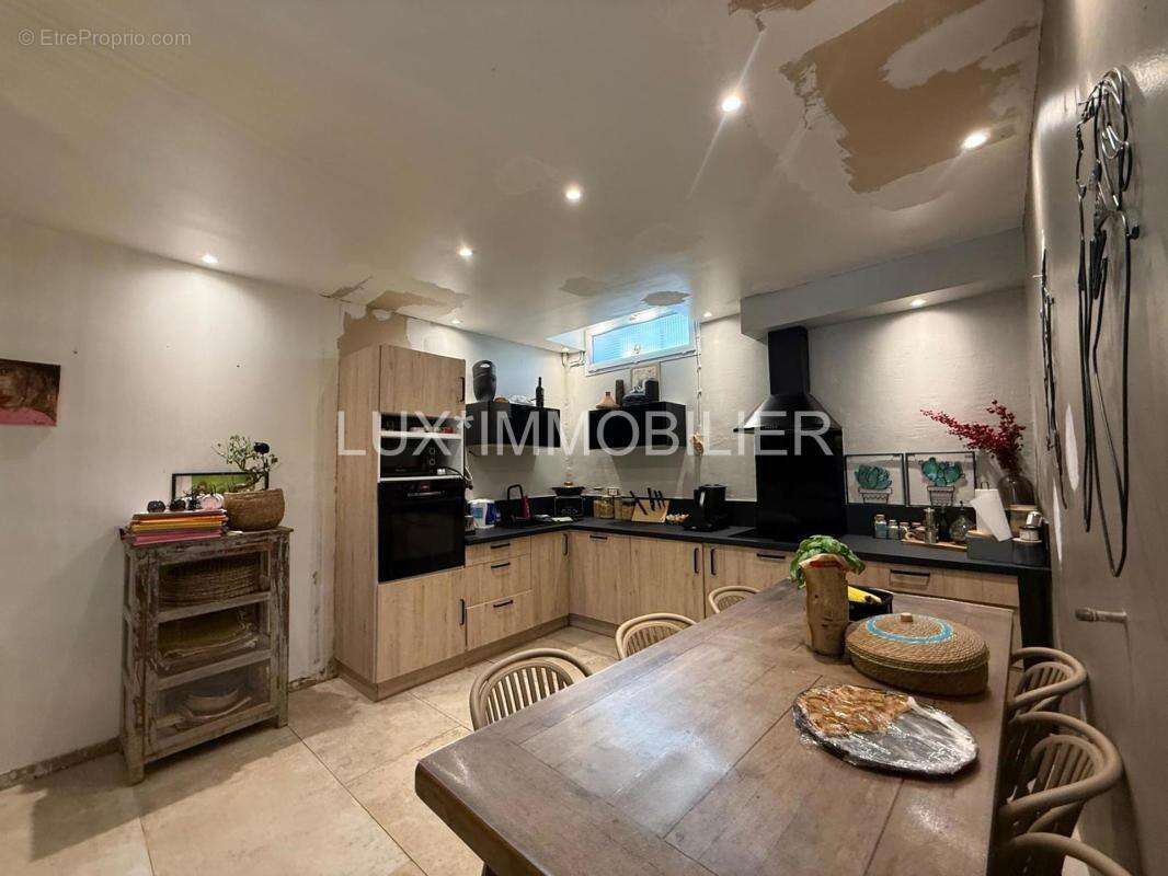 Maussane-les-alpilles - maison de rapport · 2 lots loués - photo 29