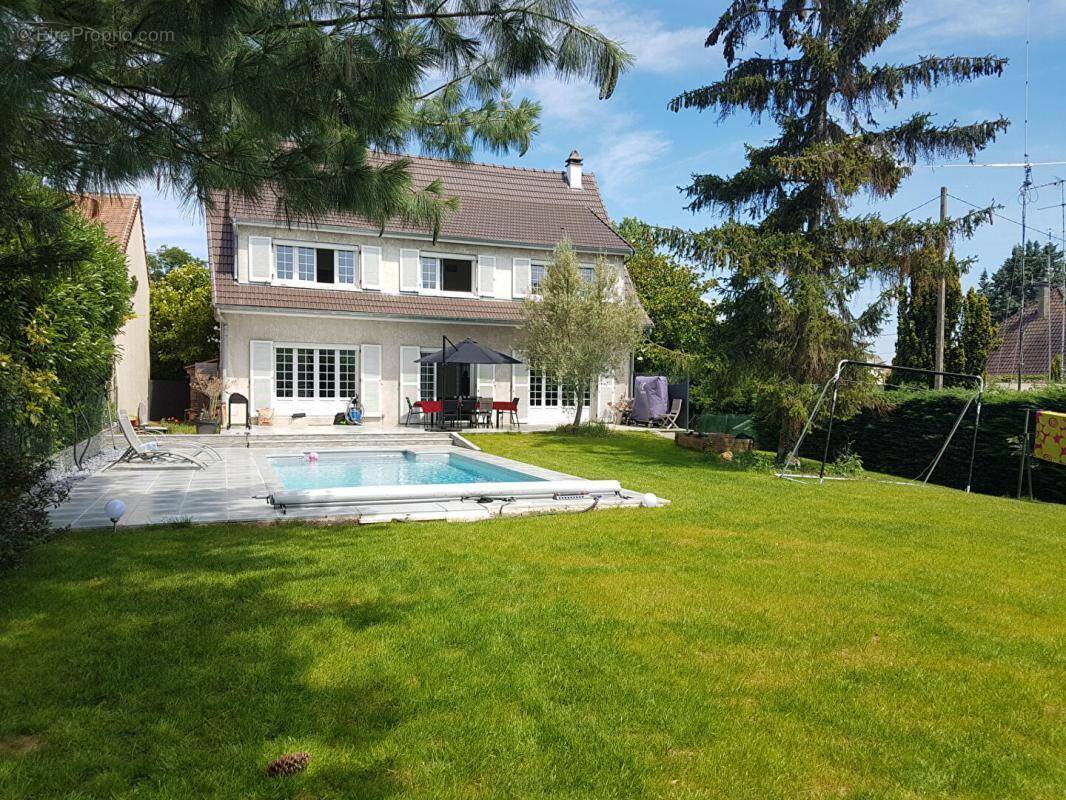 Maison à YERRES