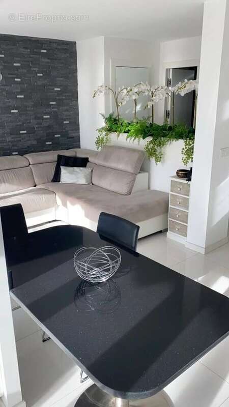 Appartement à ROQUEBRUNE-CAP-MARTIN