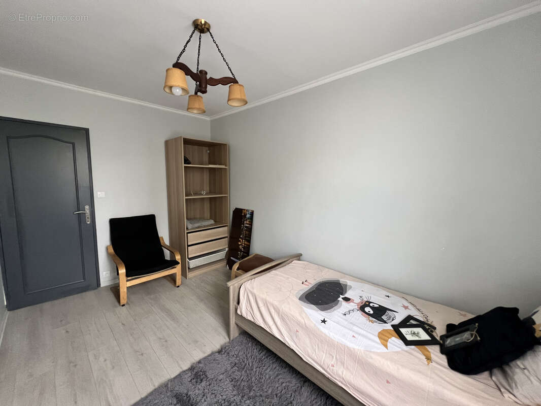 Appartement à SAINT-JEAN-DE-LA-RUELLE