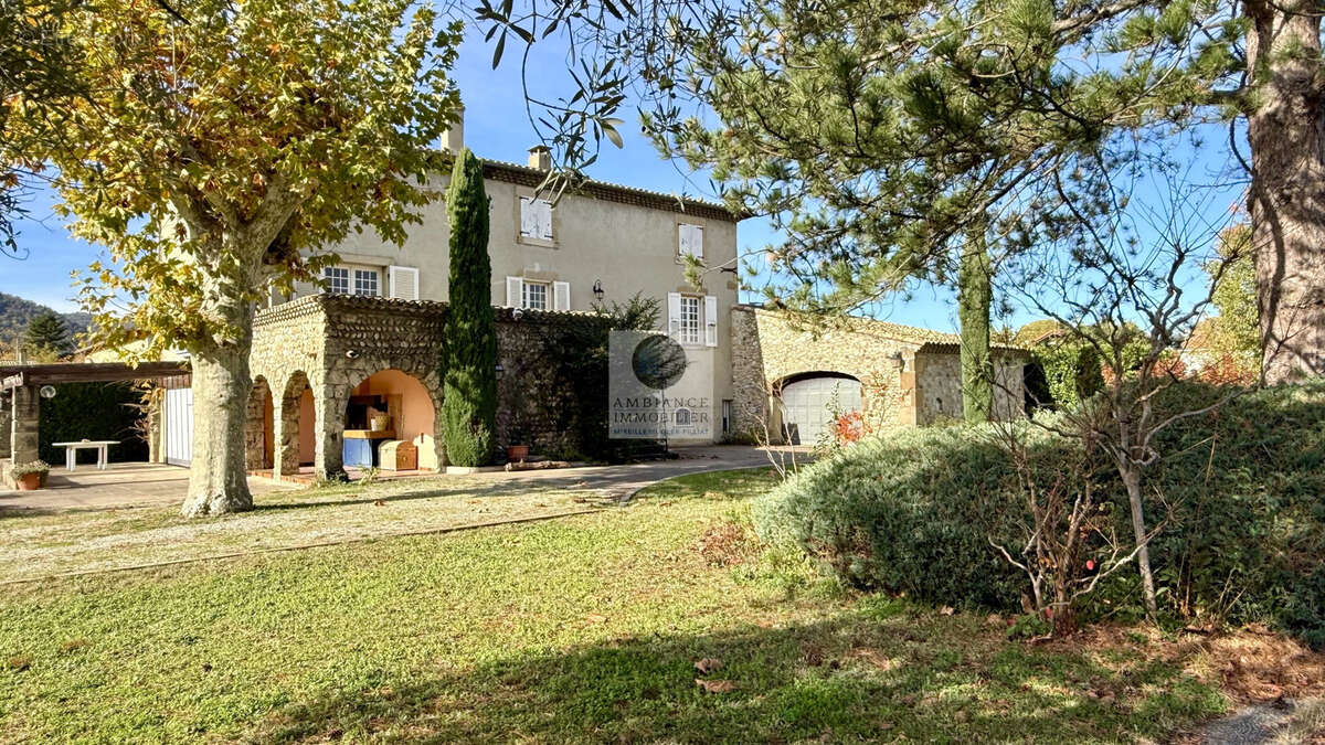 Maison à LA ROCHE-DE-GLUN