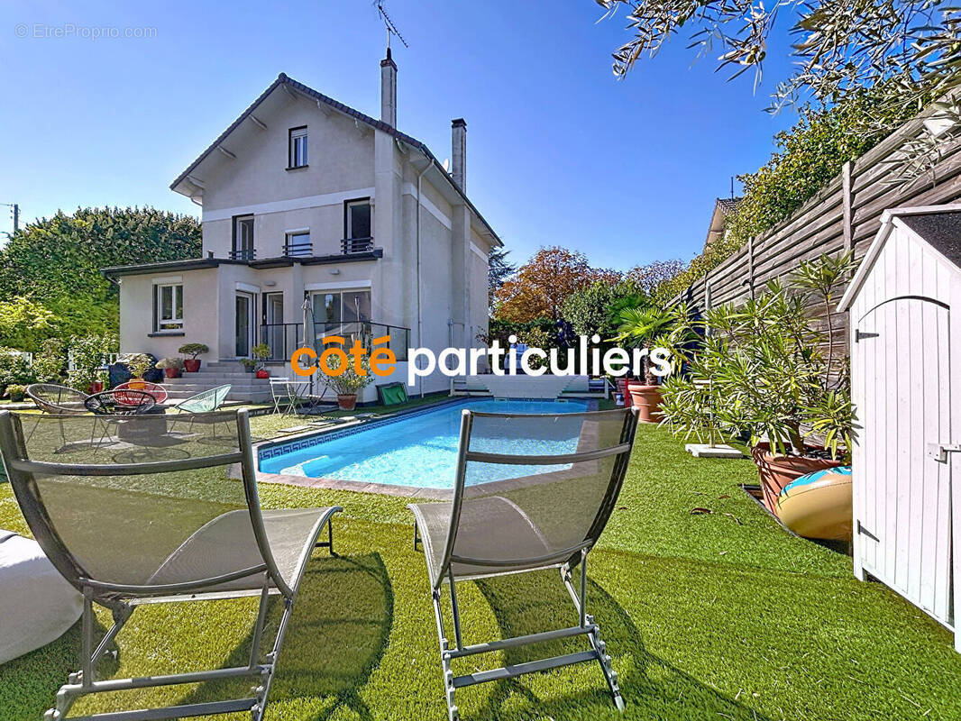 Maison à SAINT-MAUR-DES-FOSSES