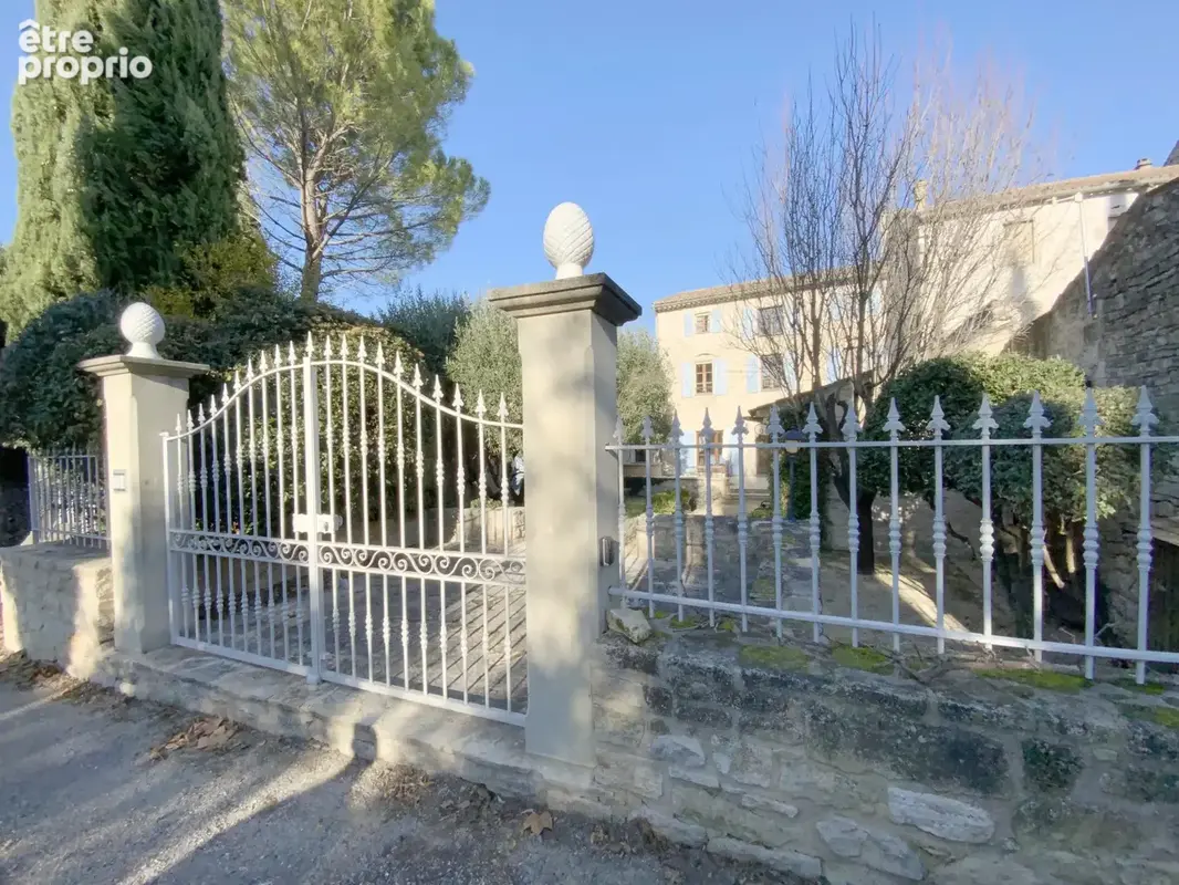 Belle maison de village en pierre avec jardin. - photo 4