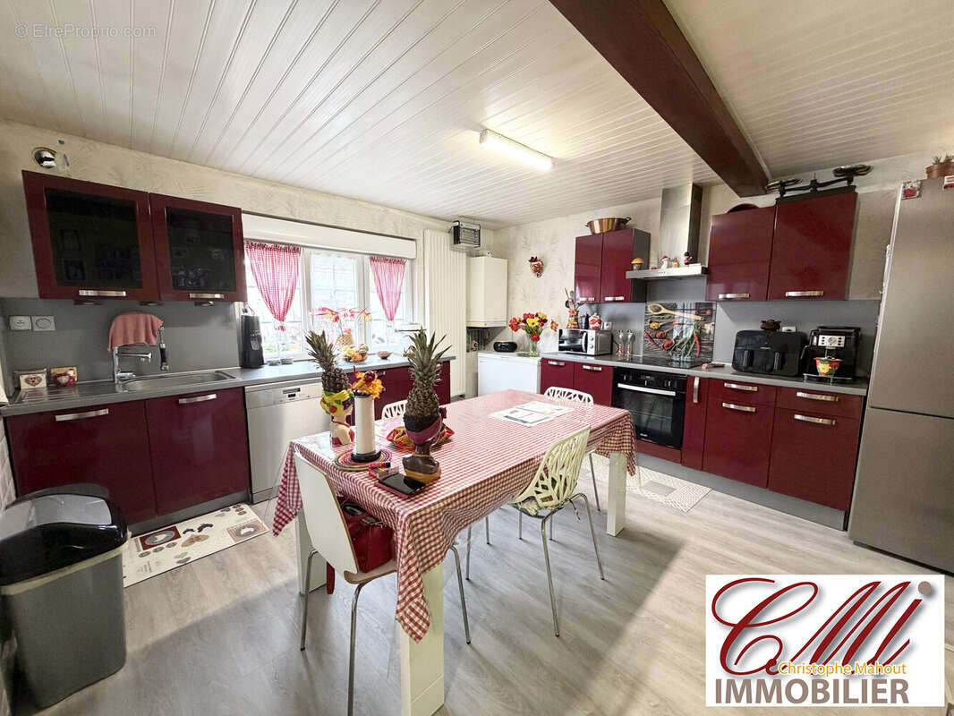 Maison à CHEPPES-LA-PRAIRIE