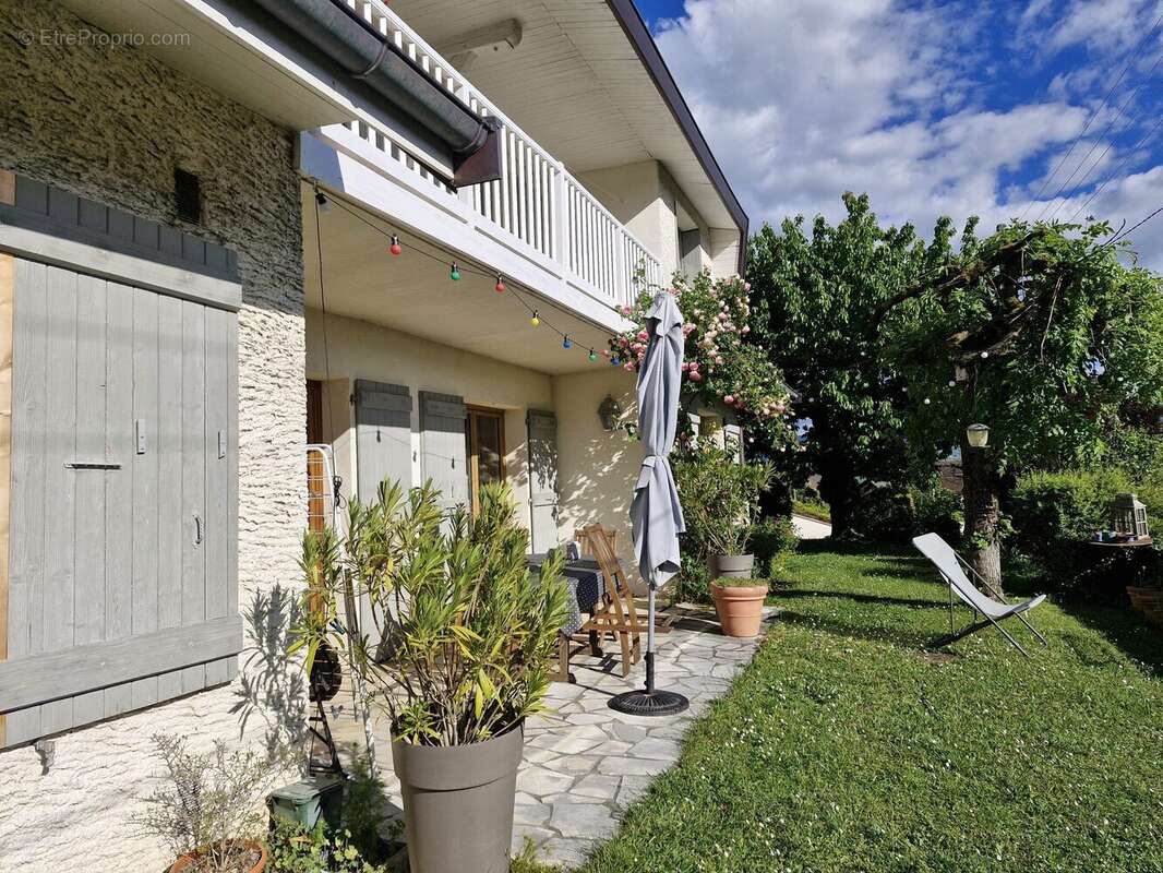 Maison à SALES