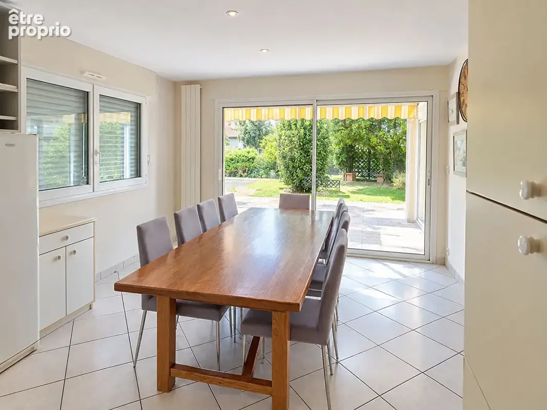 Maison Saint Denis Les Bourg  : 175 m2 - photo 3