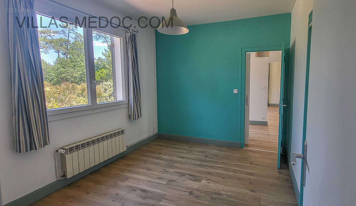 Maison à VENDAYS-MONTALIVET