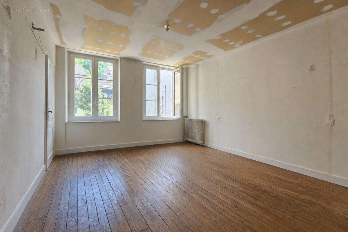 Immeuble de caractère à fort potentiel – 246 m² habitables - Sierck Les Bains - photo 4