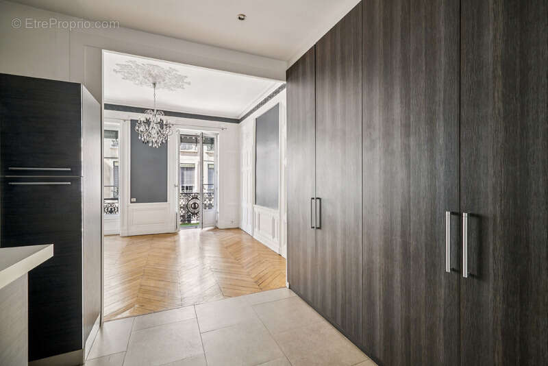 Appartement à LYON-6E