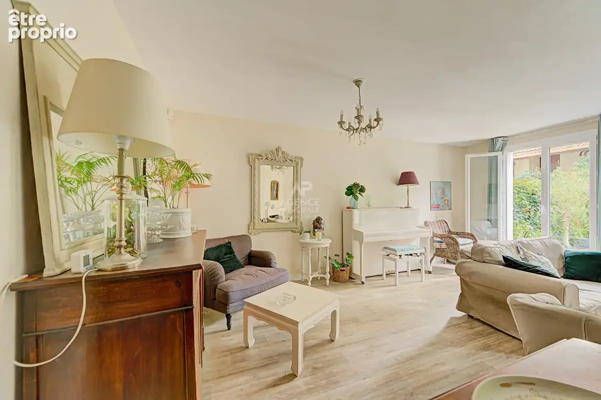 Photo Maison à Saint-Germain-En-Laye au prix de 729 000€