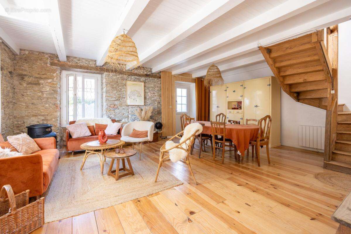 Maison ancienne avec jardin - photo 3