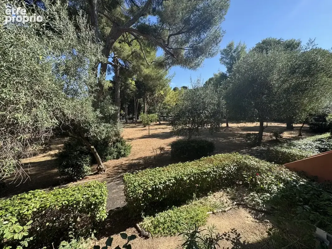 A VENDRE SETE Appartement 3 pièces dans un environnement exceptionnel de calme et de verdure - photo 2