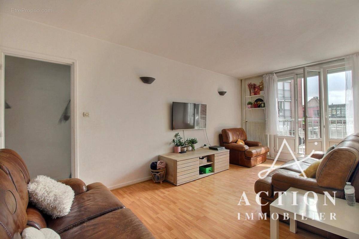 Appartement à MONS-EN-BAROEUL