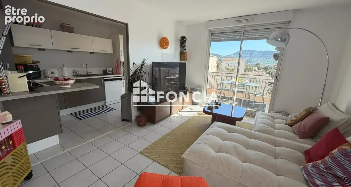 Exclusivite hyeres ouest 3pieces terrasse et garage - photo 2