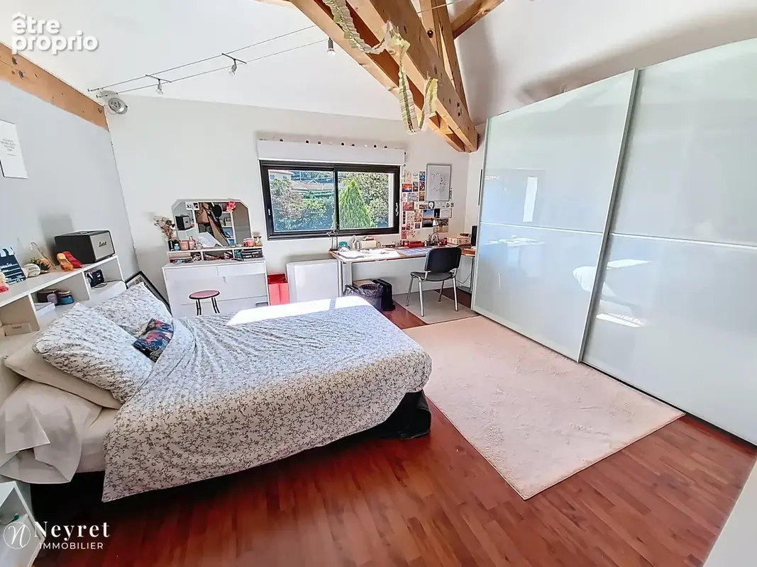 Rare : Maison d'architecte d'exception de 308 m2 sur son terrain paysagé de 2546 m2 - photo 19