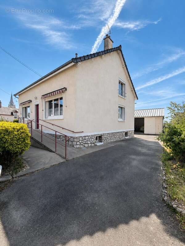Maison à MAYET