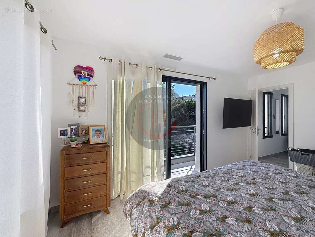 Maison à LES ADRETS-DE-L&#039;ESTEREL