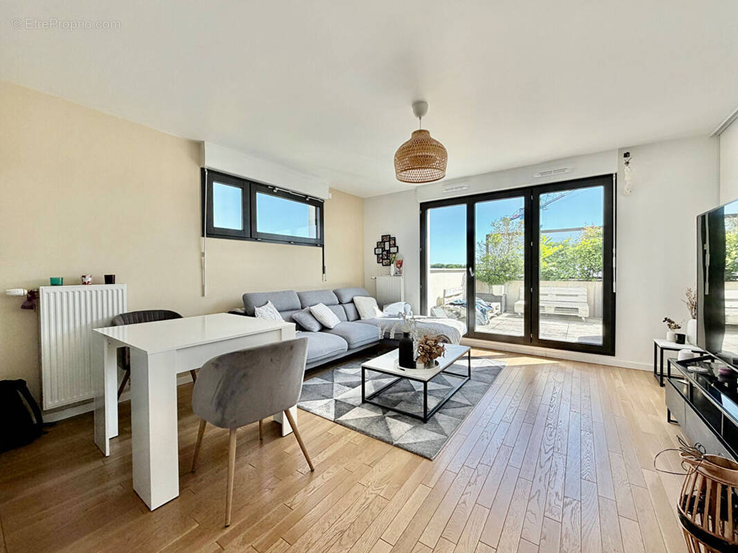 Appartement à SAINT-CYR-L'ECOLE