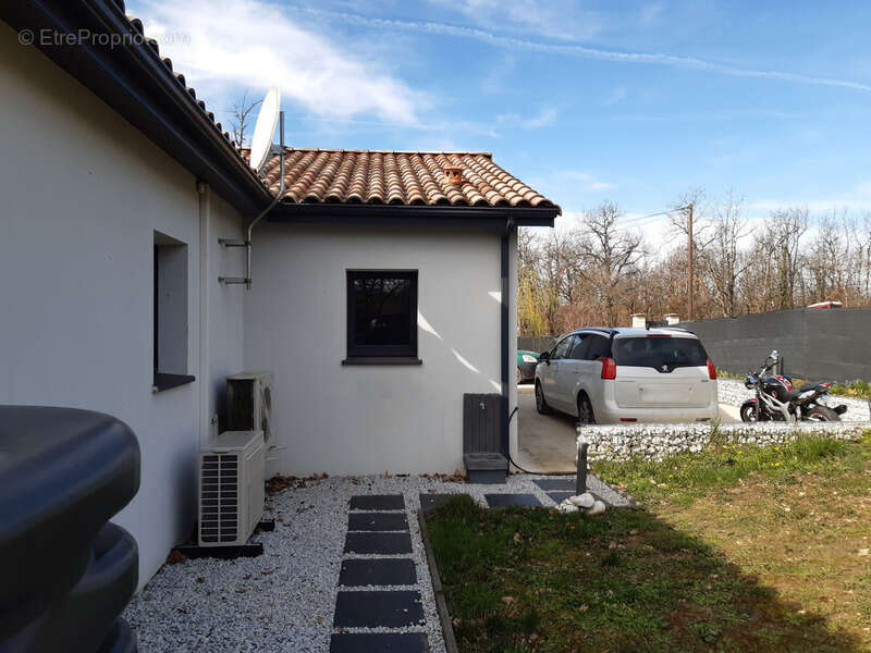 Maison à MONTDOUMERC