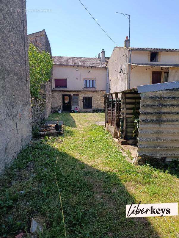 Maison de village - jardin - 67 m² habitable - dépendances - photo 6