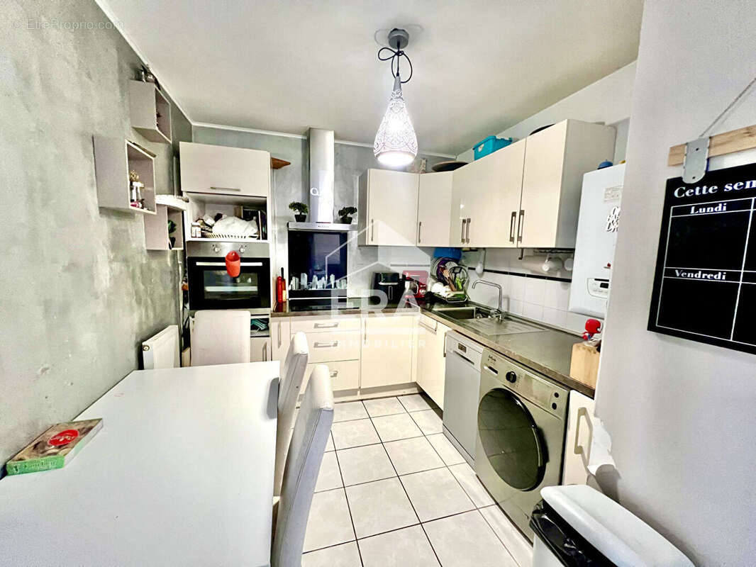 Appartement à MARSEILLE-14E