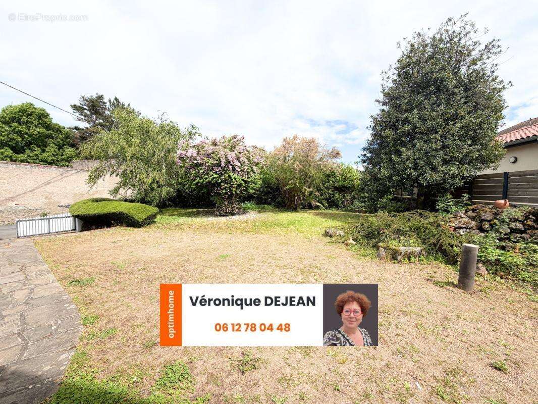  EXCLUSIVITÉ – Maison à vendre - à rénover avec grand terrain – Saint-Amant-Tallende – 205 000 € - photo 3