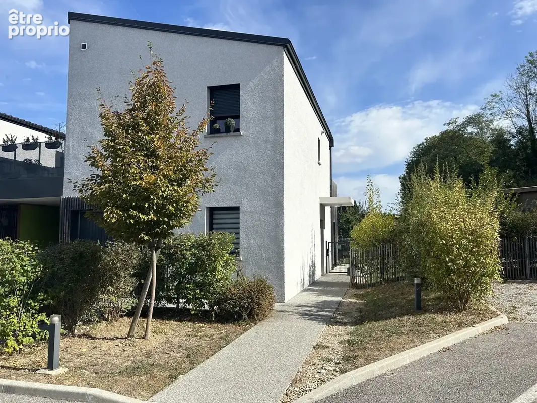 Appart t3 plain pied avec jardin - photo 7