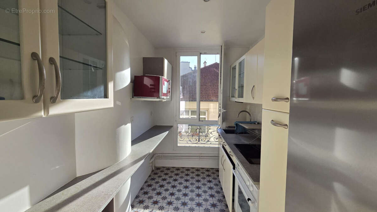 Appartement à PARIS-11E