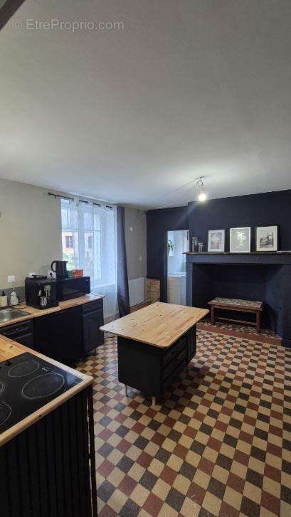 Maison 180 m² à Les Aspres  - photo 7