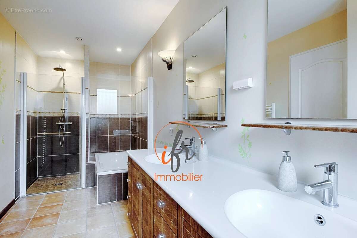 Maison 6 chambres idealement situee - photo 16