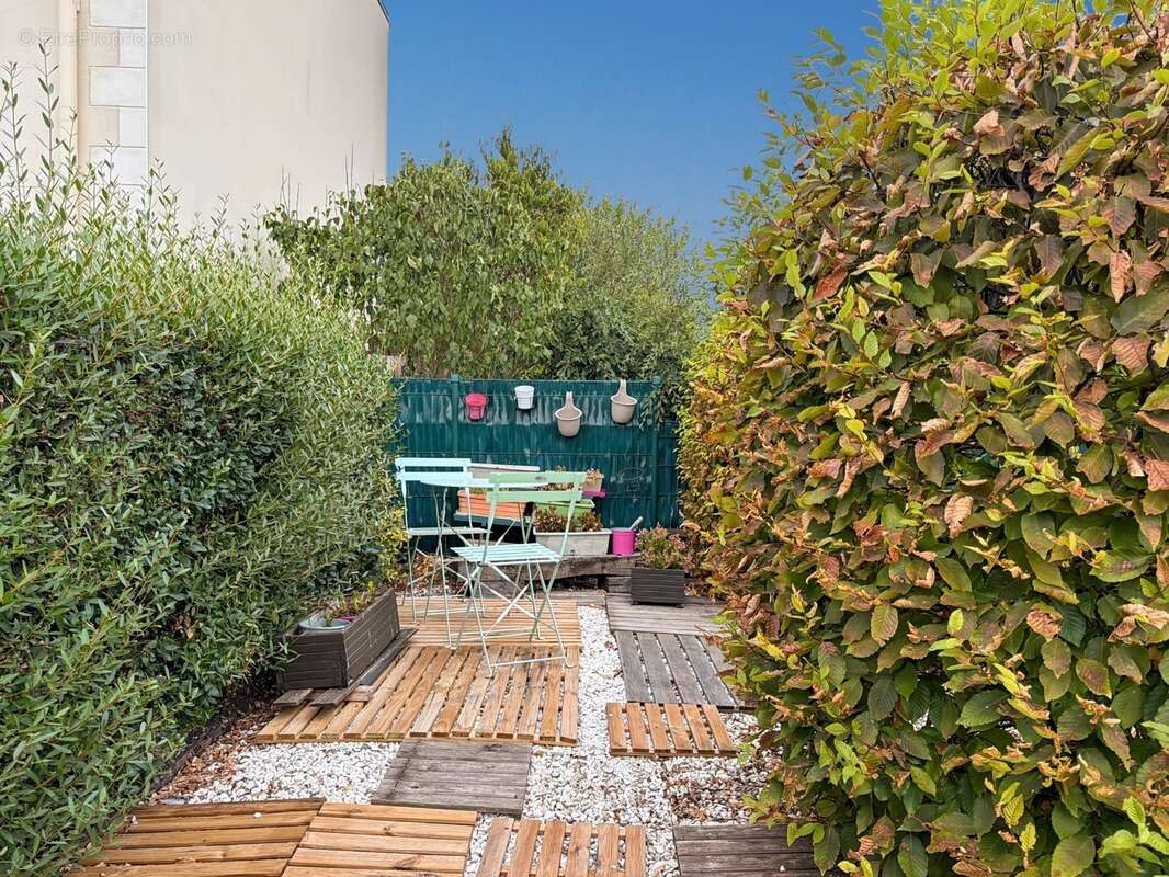 Maison de plain-pied - 84 m² - jardin intimiste - photo 4