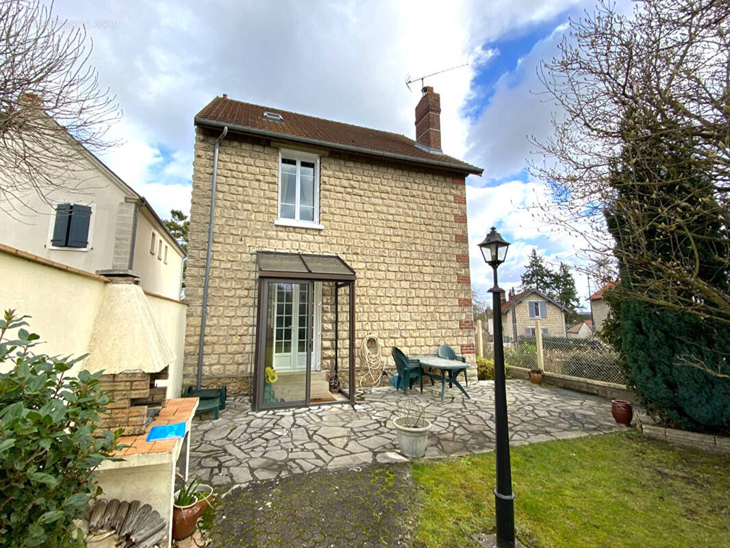 Maison à BEAUMONT-SUR-OISE