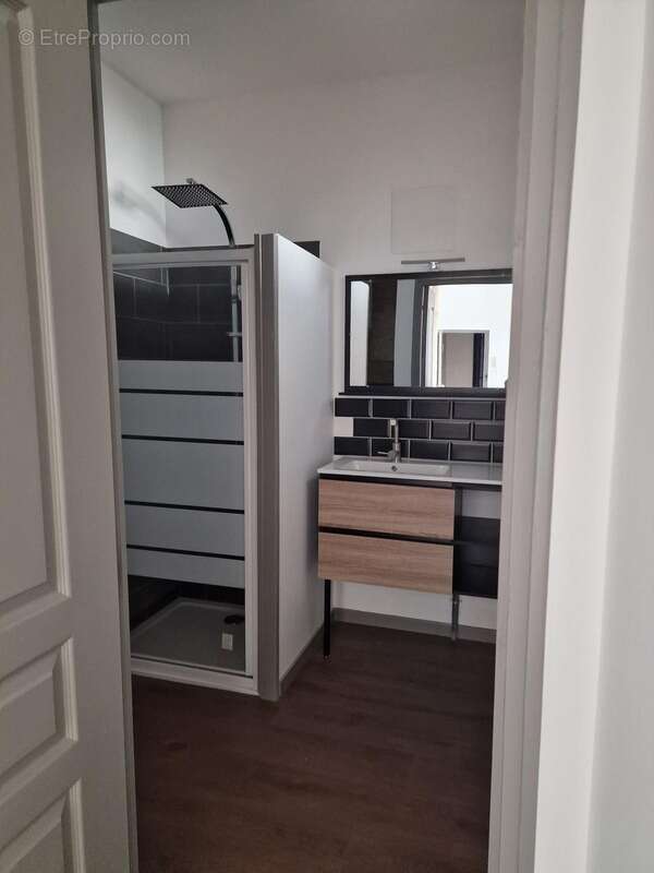 Maison à SAINT-JEAN-D'ANGELY