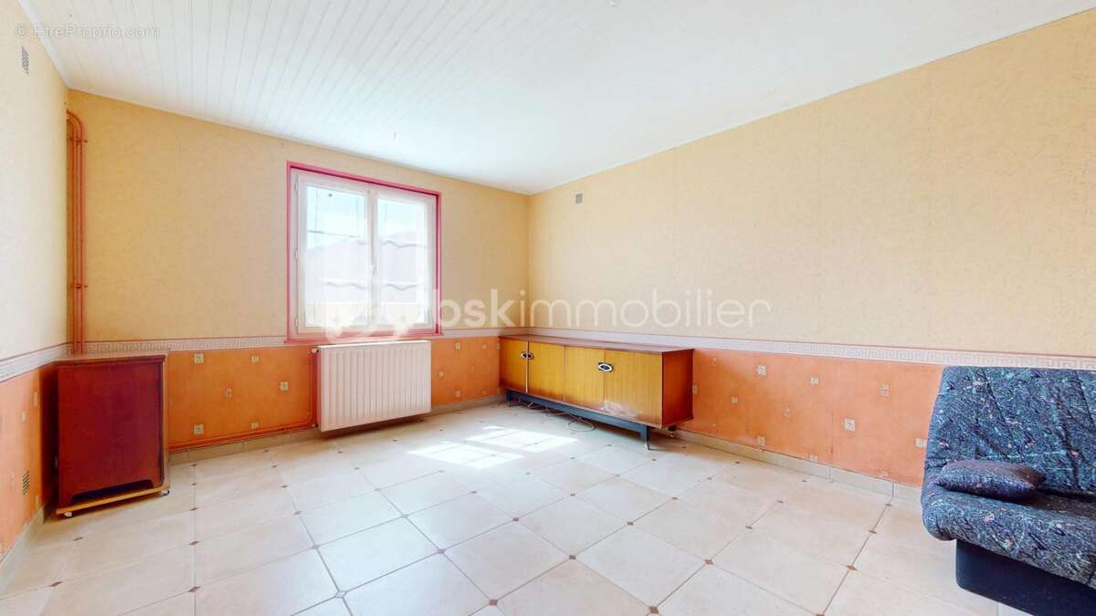 Maison à PLAIMPIED-GIVAUDINS