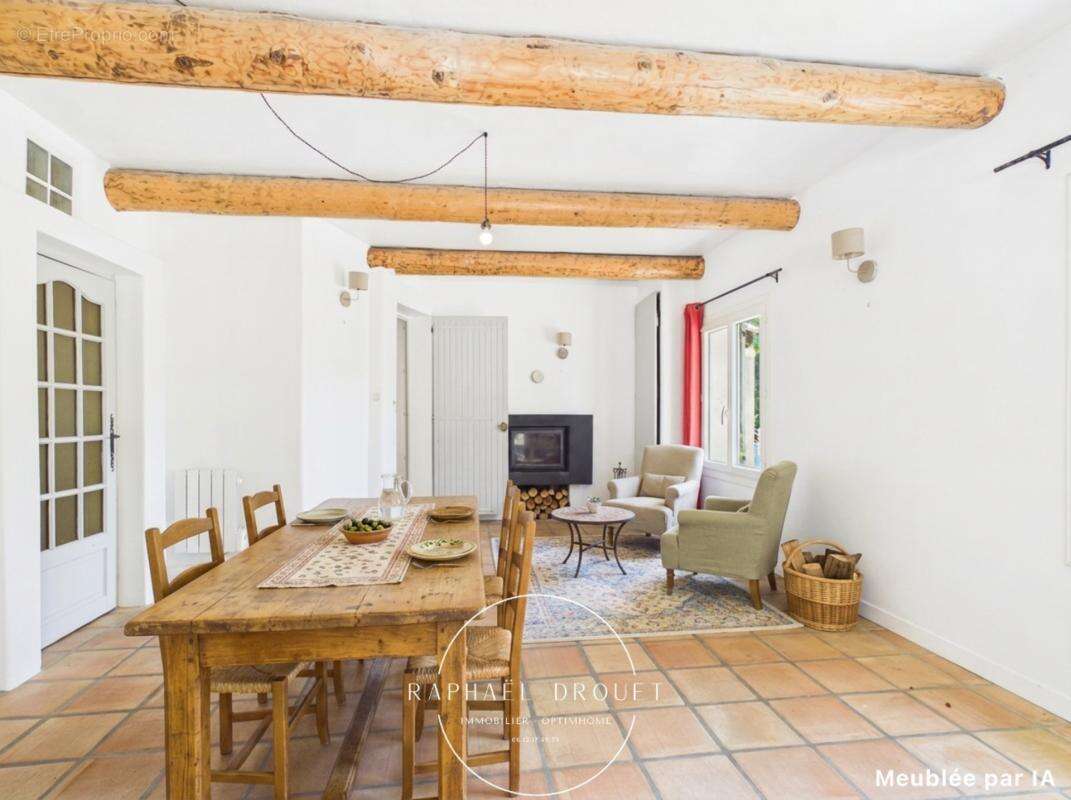 Au cœur de la campagne du luberon – propriete de 208 m2 avec piscine sur 5600 m2 de terrain - photo 12