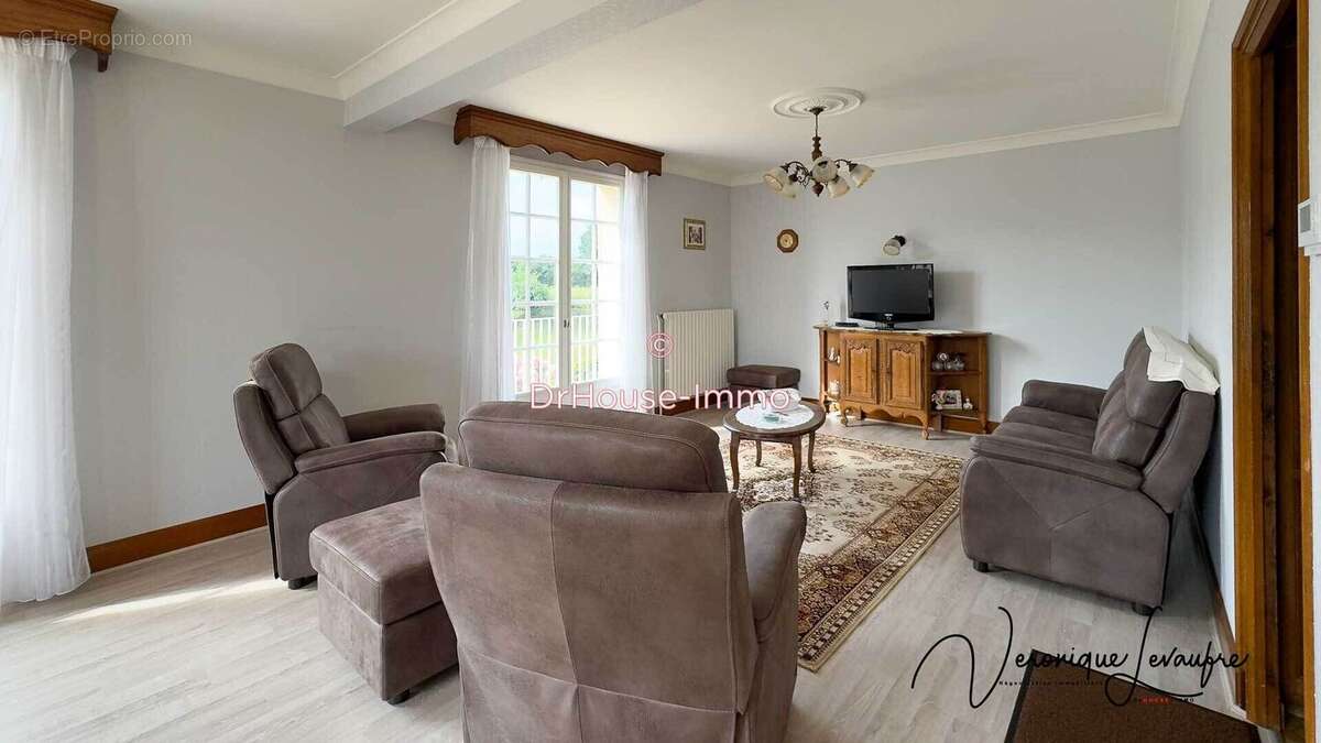 Maison 182 m² à Periers  - photo 3
