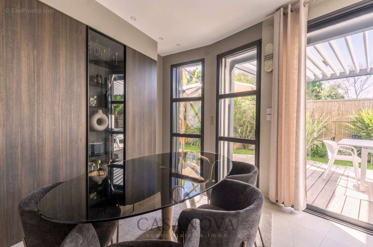 Maison à PRADES-LE-LEZ