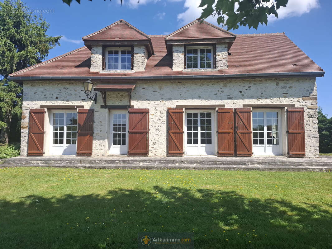 Maison à COULOMMIERS