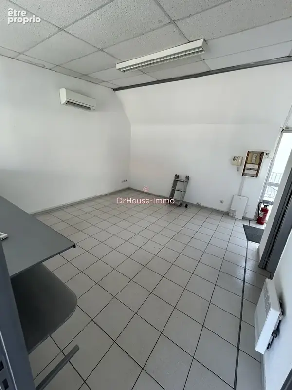 Commerce 49 m² à Cabestany  - photo 11
